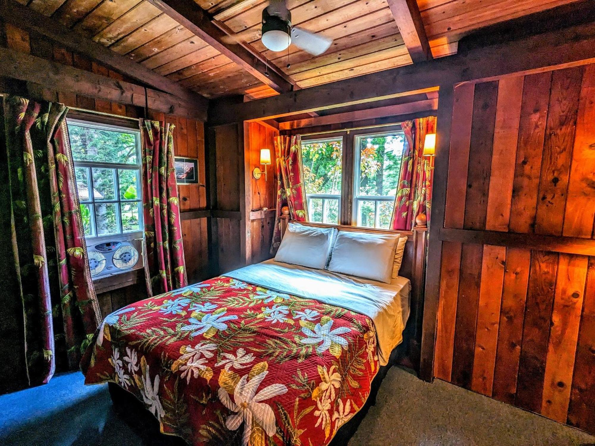Kehena Mauka Nui Club Lgbtqia+ Clothing Optional Bed & Breakfast Pahoa ภายนอก รูปภาพ